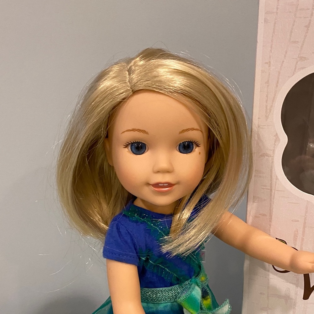 American Girl Wellie Wishers Camille - Picture 3 of 5